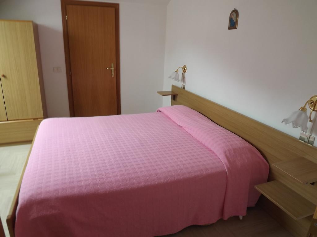 Affittacamere Via Carducci Gubbio Exteriör bild