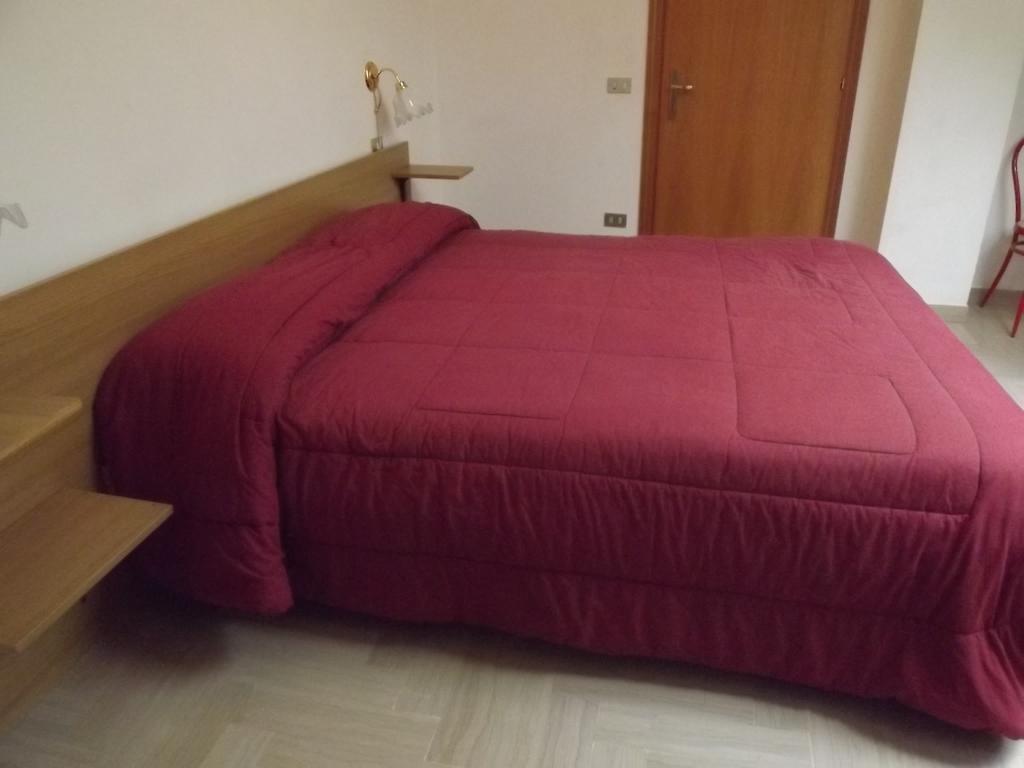 Affittacamere Via Carducci Gubbio Exteriör bild